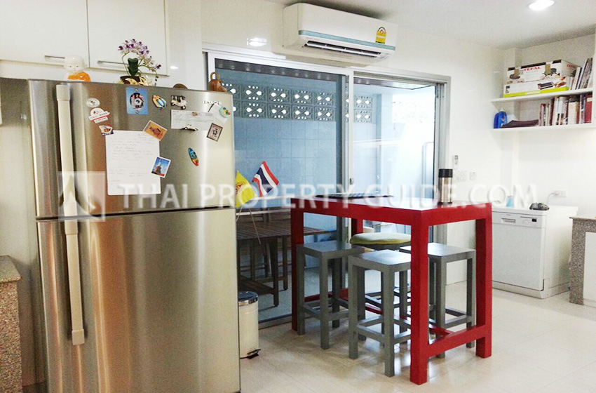 House with Shared Pool in Sukhumvit 