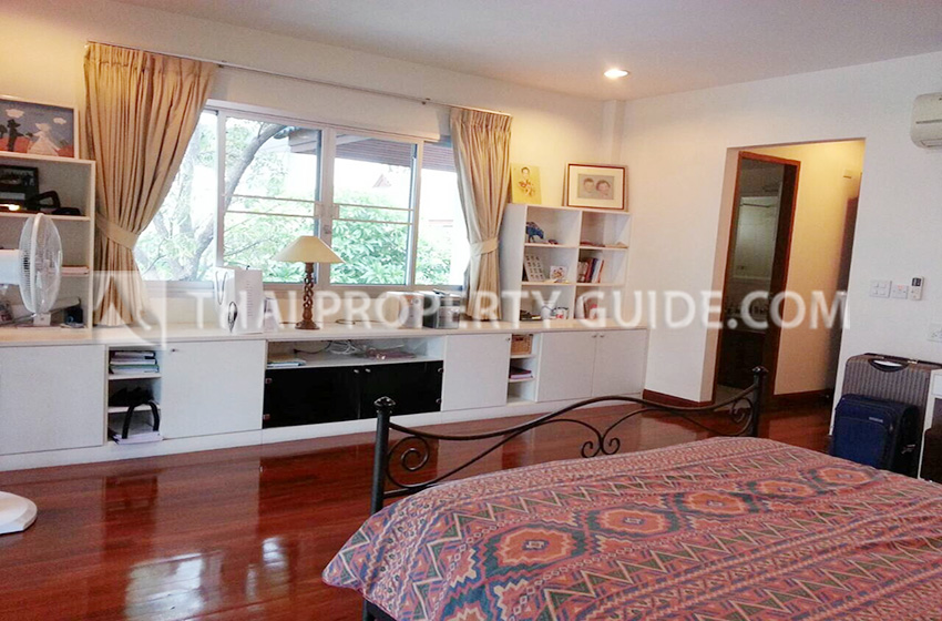 House with Shared Pool in Sukhumvit 