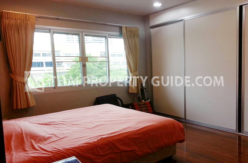 House with Shared Pool in Sukhumvit 