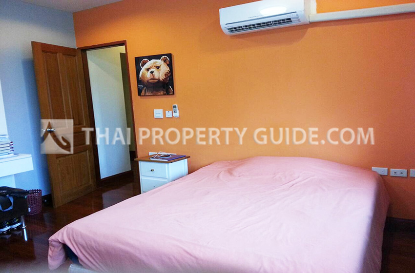 House with Shared Pool in Sukhumvit 
