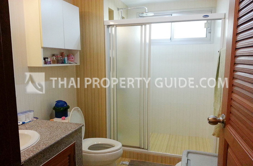 House with Shared Pool in Sukhumvit 