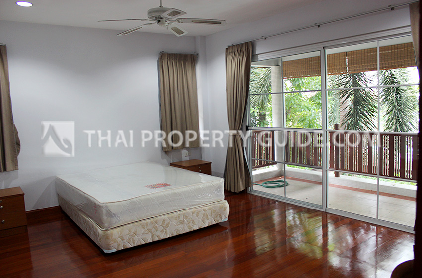 House with Shared Pool in Sukhumvit 