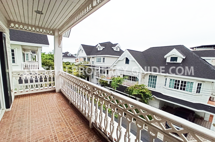 House with Shared Pool in Sukhumvit 