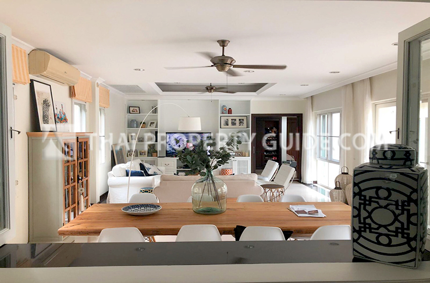 House with Shared Pool in Sukhumvit 