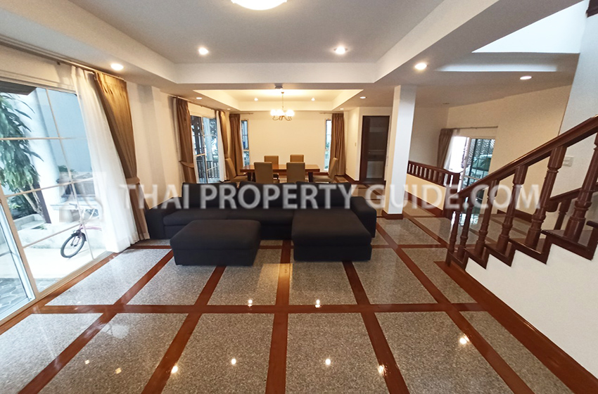 House with Shared Pool in Sukhumvit 