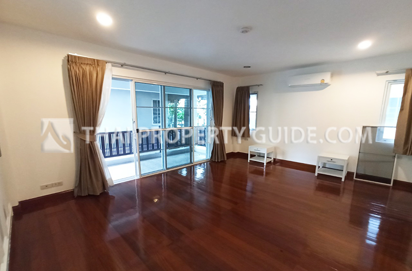 House with Shared Pool in Sukhumvit 