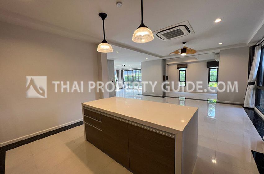 House with Shared Pool in Sukhumvit 
