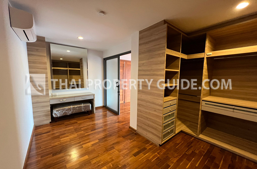 House with Shared Pool in Sukhumvit 