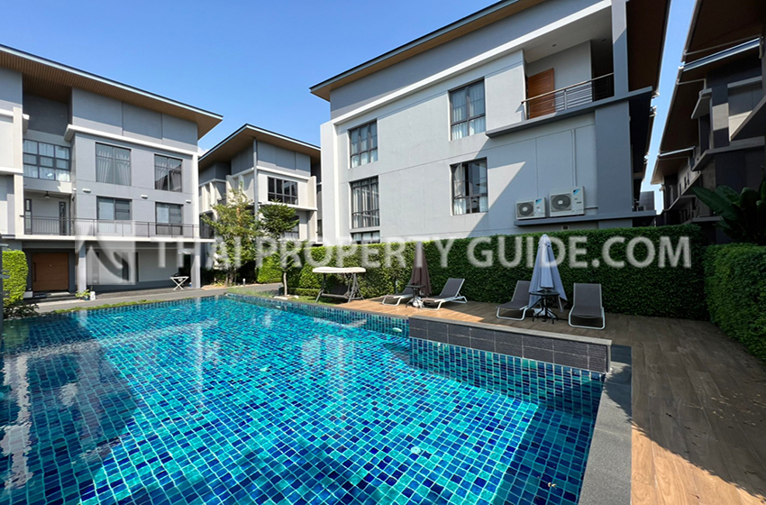 House with Shared Pool in Sukhumvit 