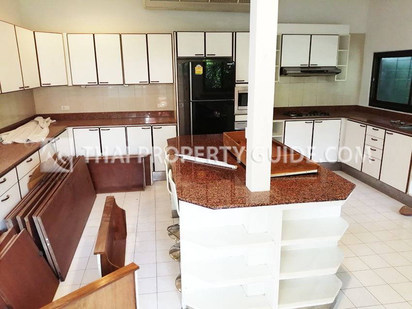 House with Shared Pool in Sukhumvit 