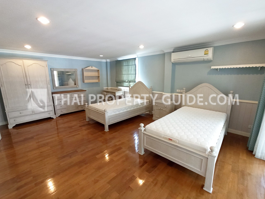 House with Shared Pool in Sukhumvit 