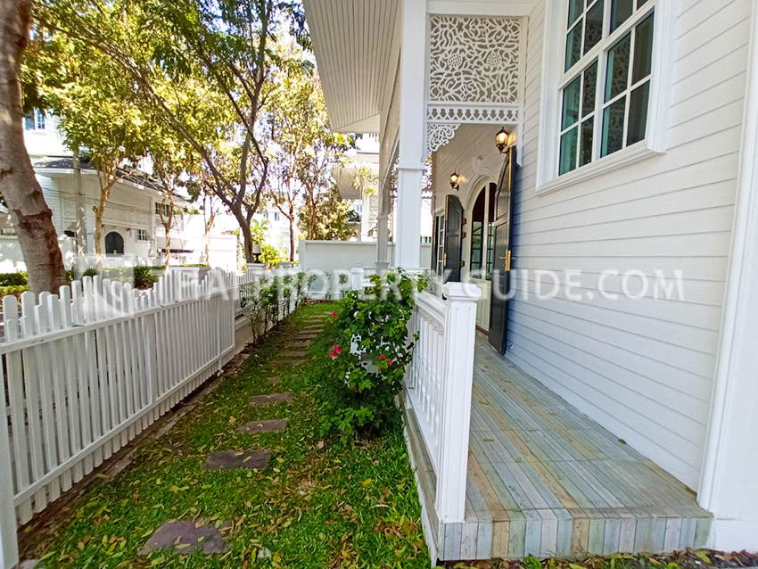 House with Shared Pool in Sukhumvit 