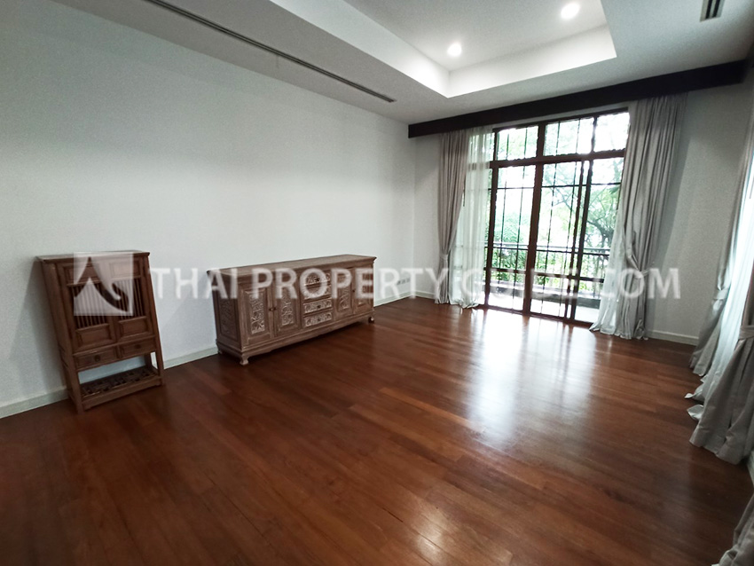 House with Shared Pool in Sukhumvit 