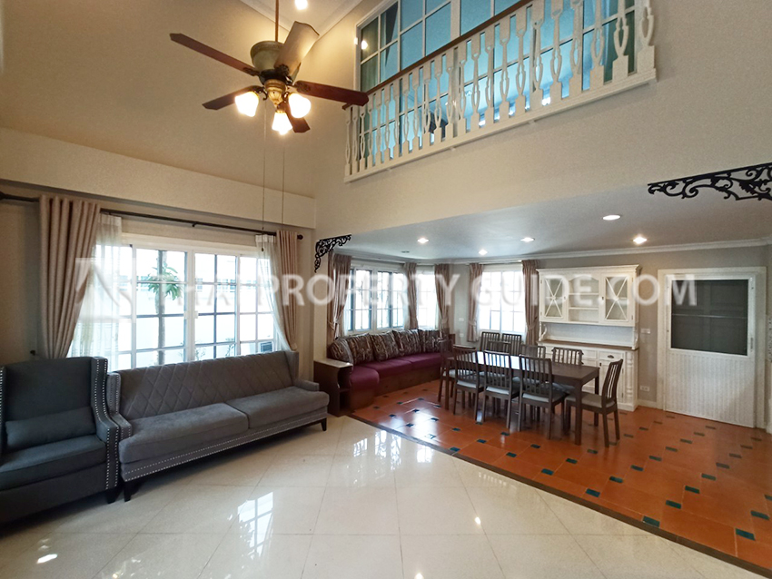 House with Shared Pool in Sukhumvit 