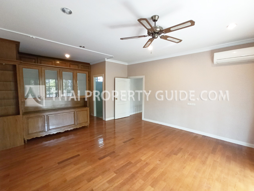 House with Shared Pool in Sukhumvit 