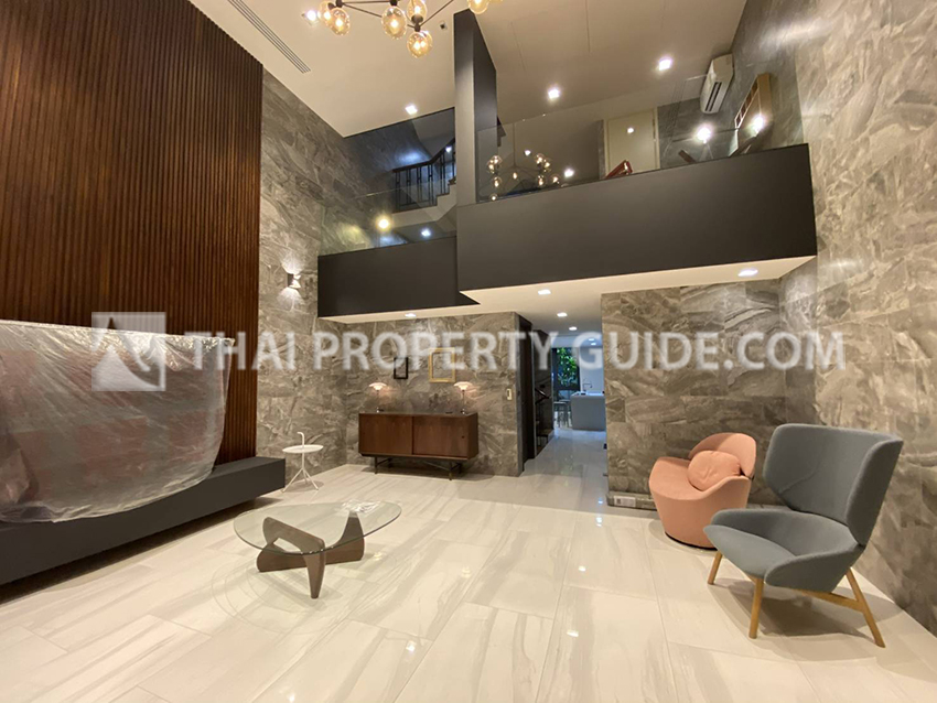 House with Shared Pool in Sukhumvit 