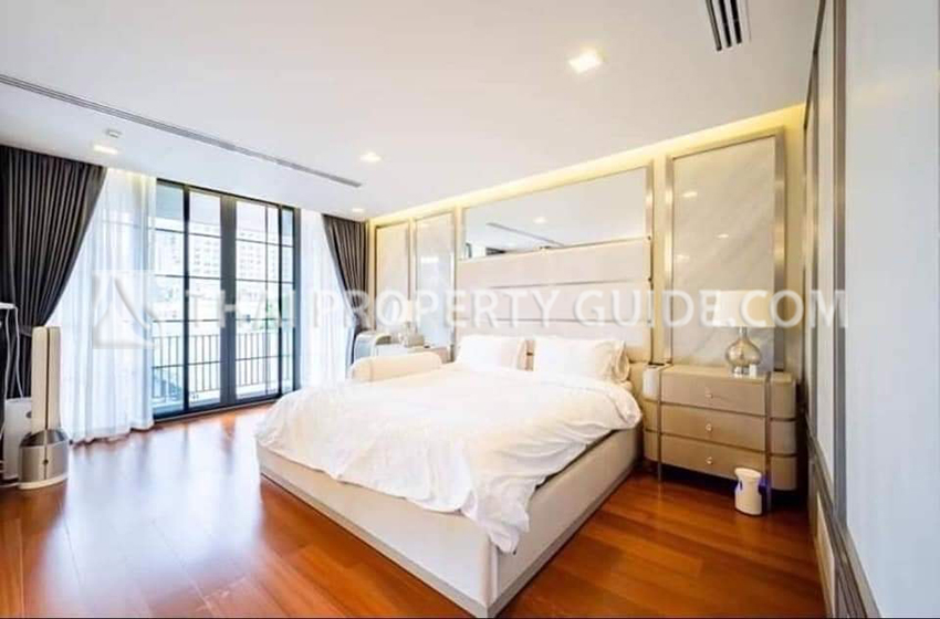 House with Shared Pool in Sukhumvit 