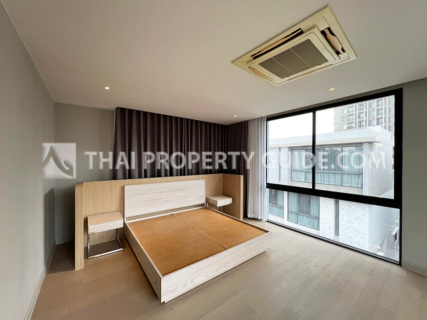 House with Shared Pool in Sukhumvit 