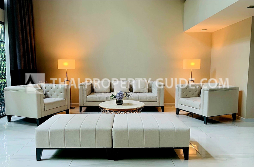 House with Shared Pool in Sukhumvit 
