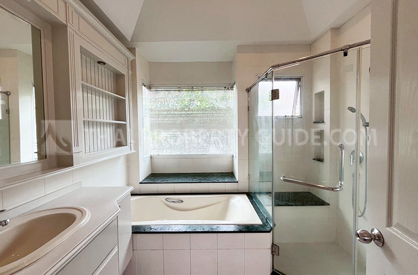 House with Shared Pool in Sukhumvit 