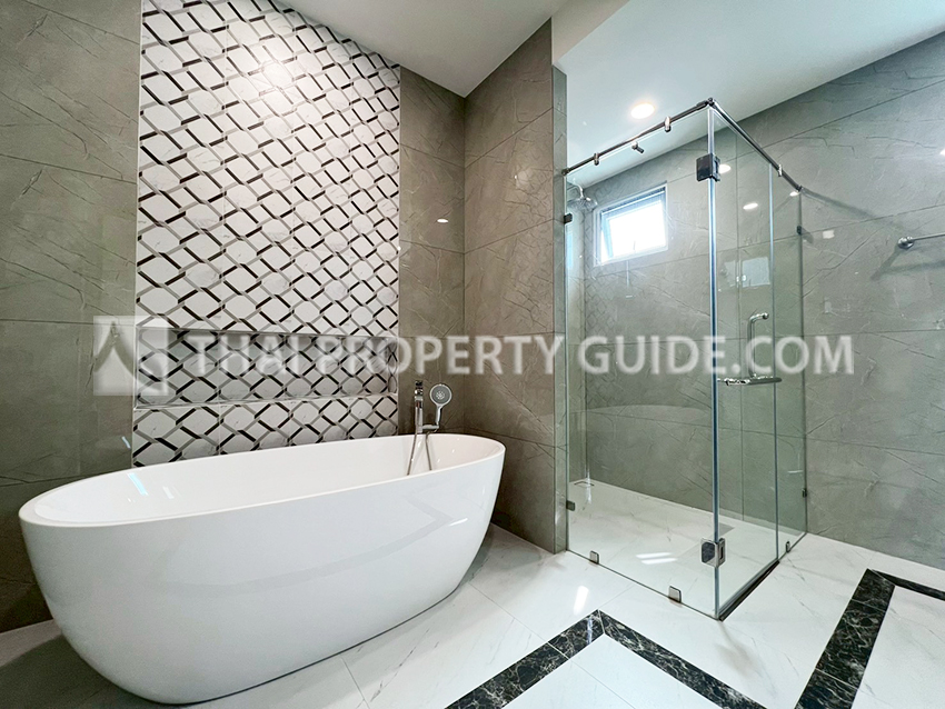 House with Shared Pool in Sukhumvit 