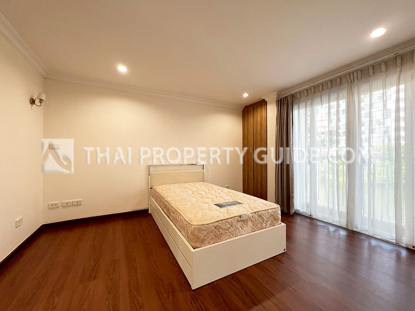 House with Shared Pool in Sukhumvit 