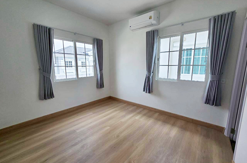 House with Shared Pool in Sukhumvit 