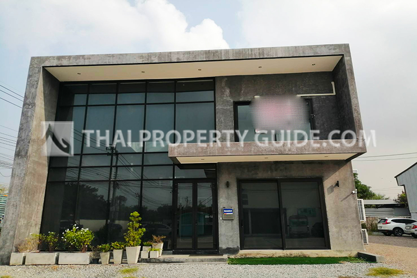 Office For Rent in Bangnatrad