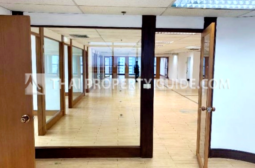 Office For Rent in Sukhumvit