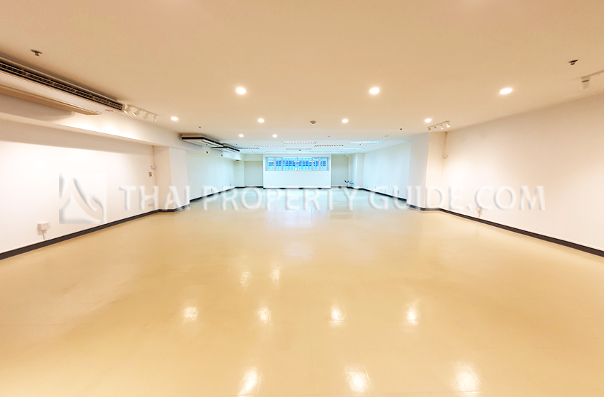 Office For Rent in Sukhumvit