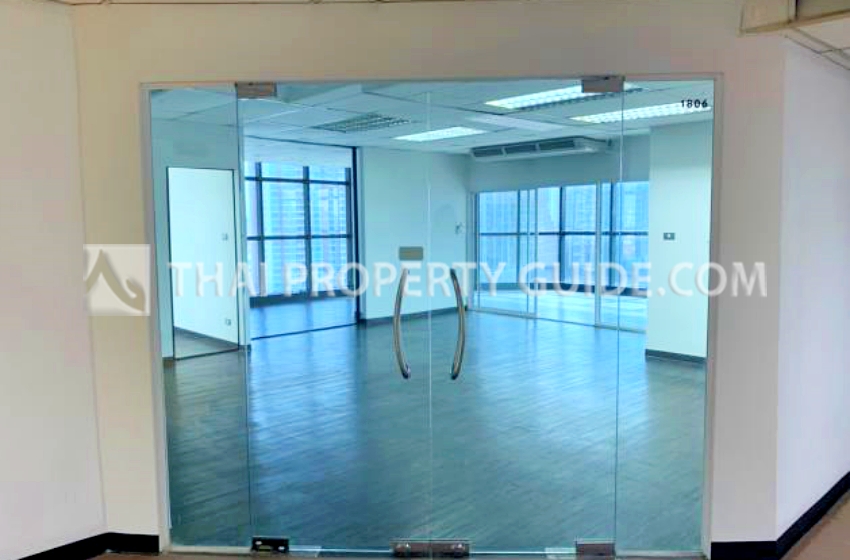 Office For Rent in Sukhumvit