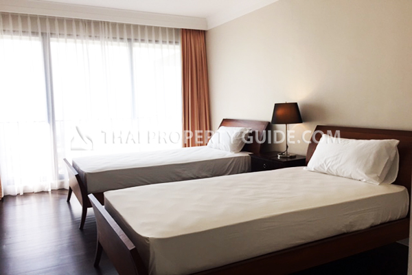 Penthouse in Bangnatrad 