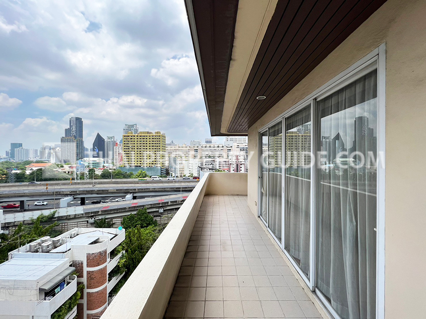 Penthouse in Ploenchit 