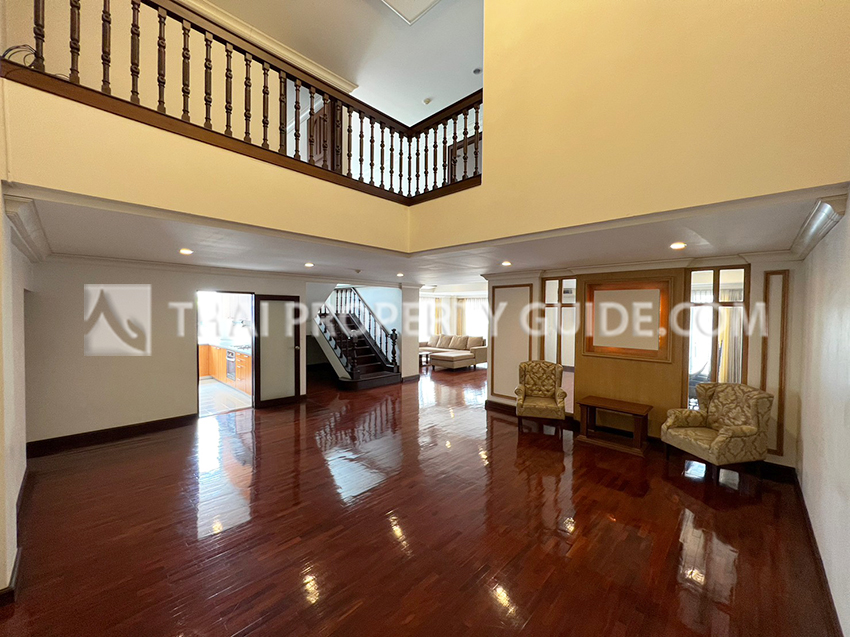 Penthouse in Ploenchit