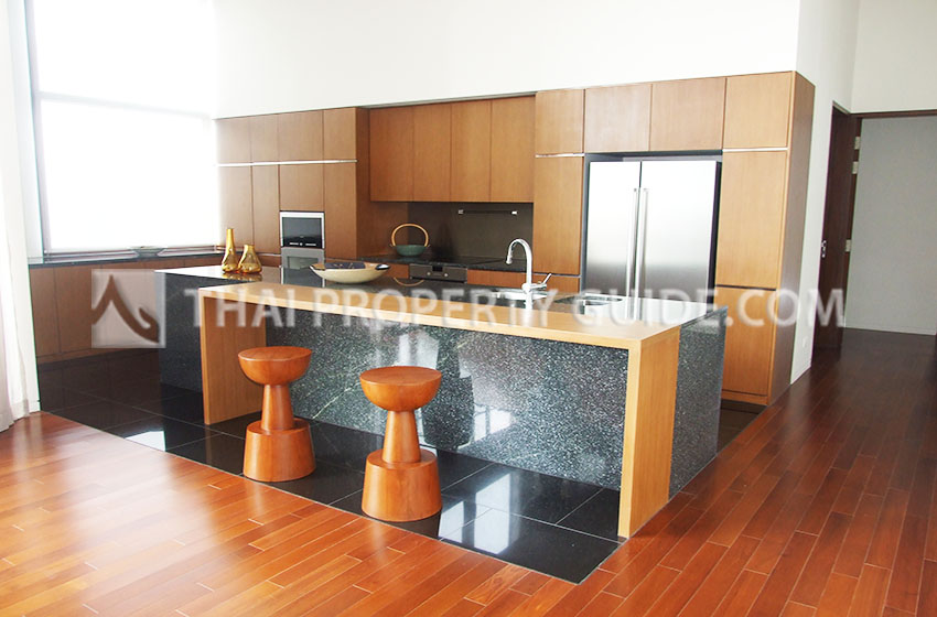 Penthouse in Ploenchit : Hansar Rajdamri 