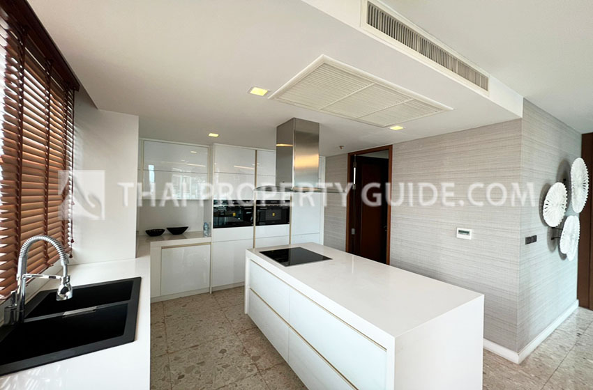 Penthouse in Ploenchit 