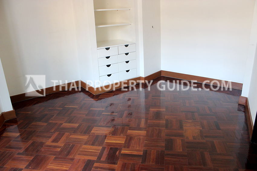 Penthouse in Ploenchit 