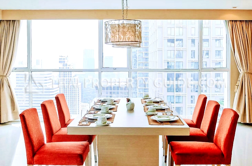 Penthouse in Ploenchit 
