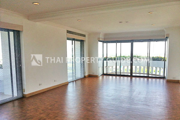 Penthouse for rent in Sathorn