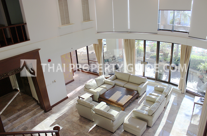 Penthouse for rent in Sukhumvit