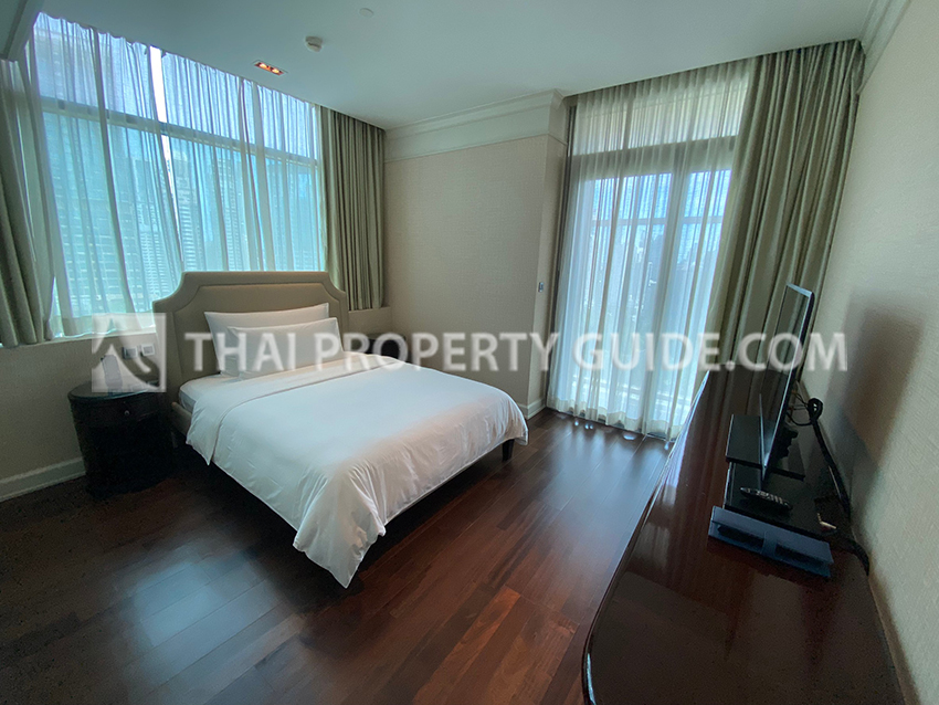 Service Apartment in Ploenchit 