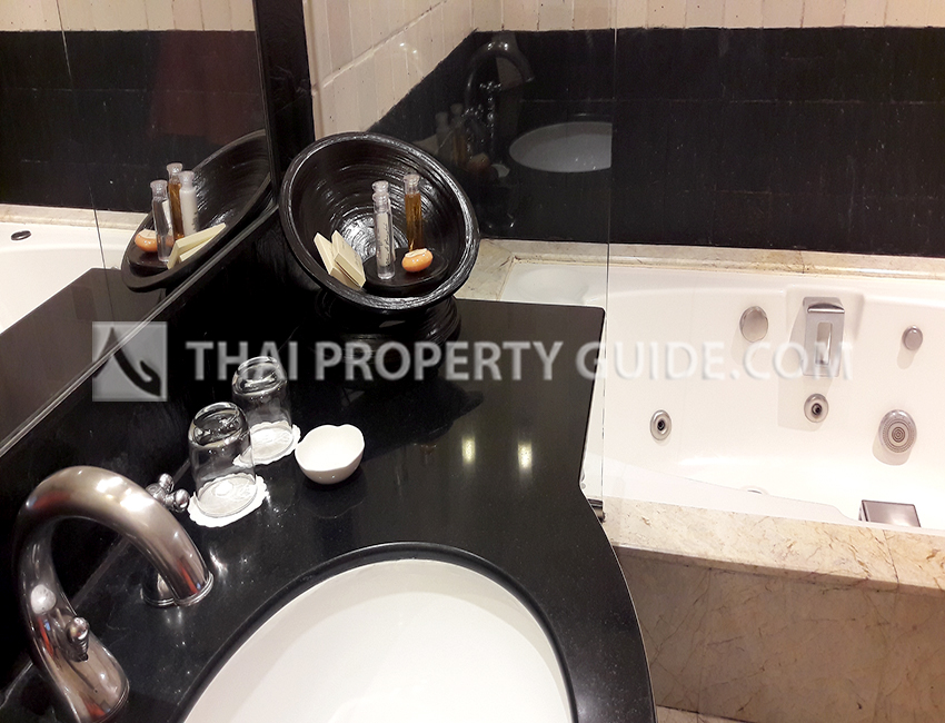 Service Apartment in Ploenchit 