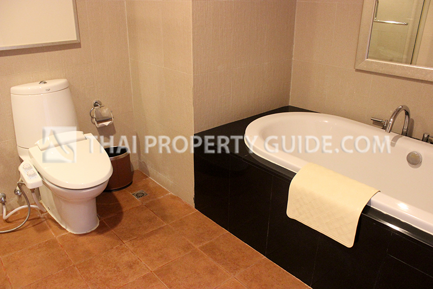 Service Apartment in Ploenchit 