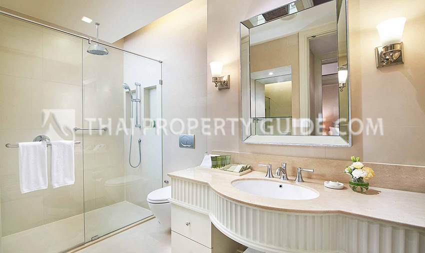 Service Apartment in Ploenchit 