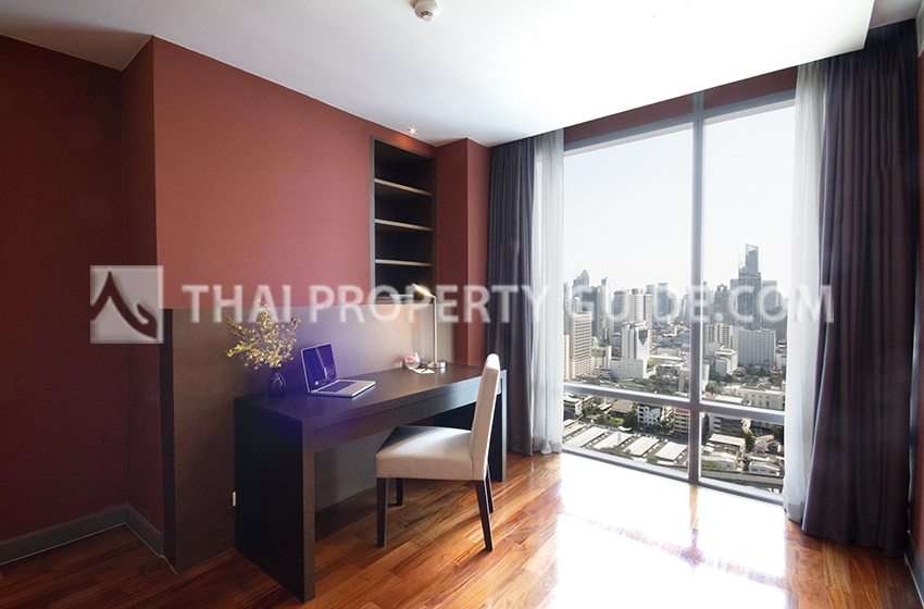 Service Apartment in Ploenchit 