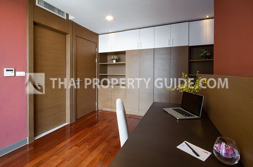 Service Apartment in Ploenchit 