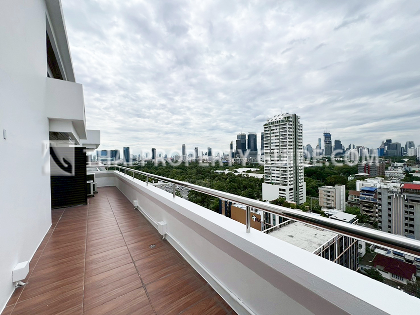 Service Apartment in Sukhumvit 