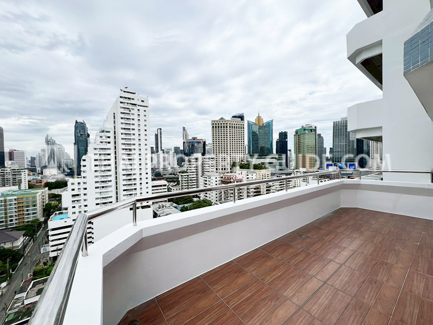 Service Apartment in Sukhumvit 