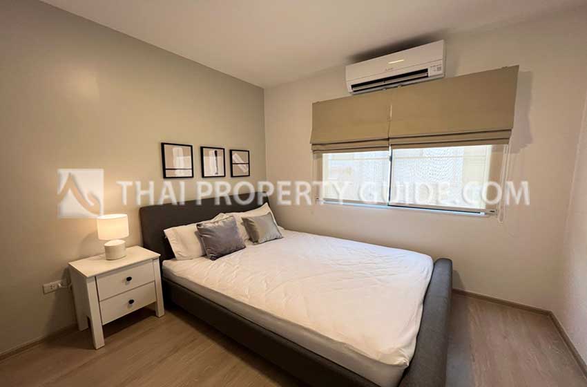 Townhouse in Bangnatrad 