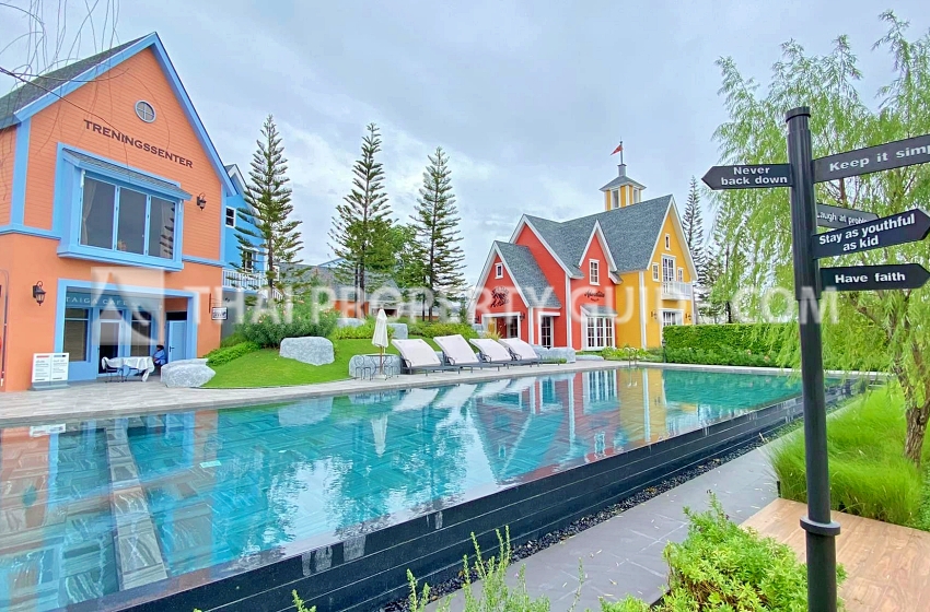 Townhouse in Bangnatrad 